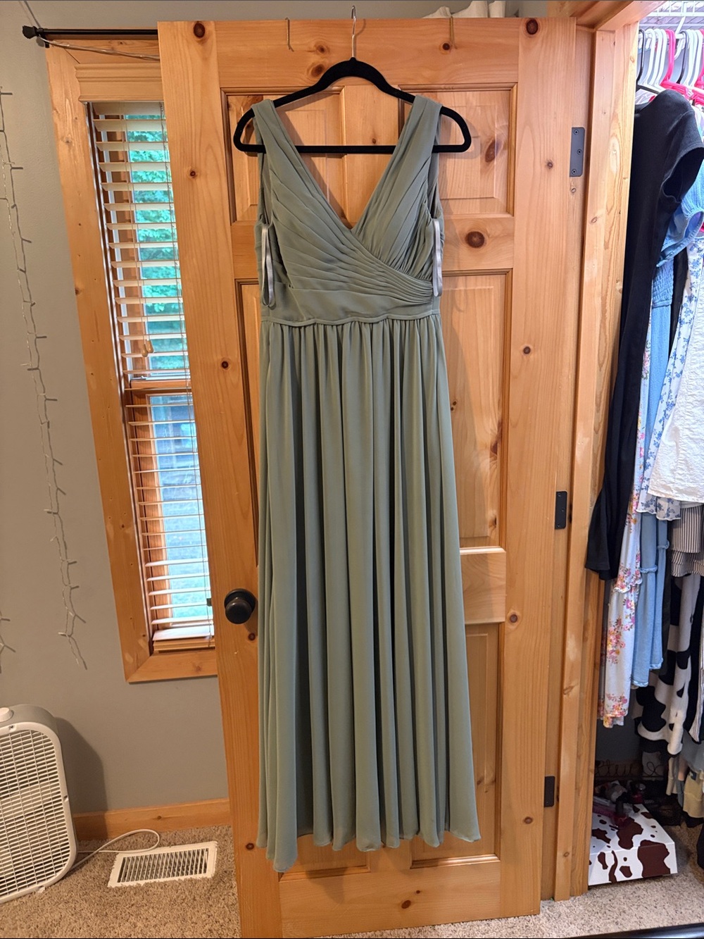 Sage Green V-Neck Pleated Maxi Dress
